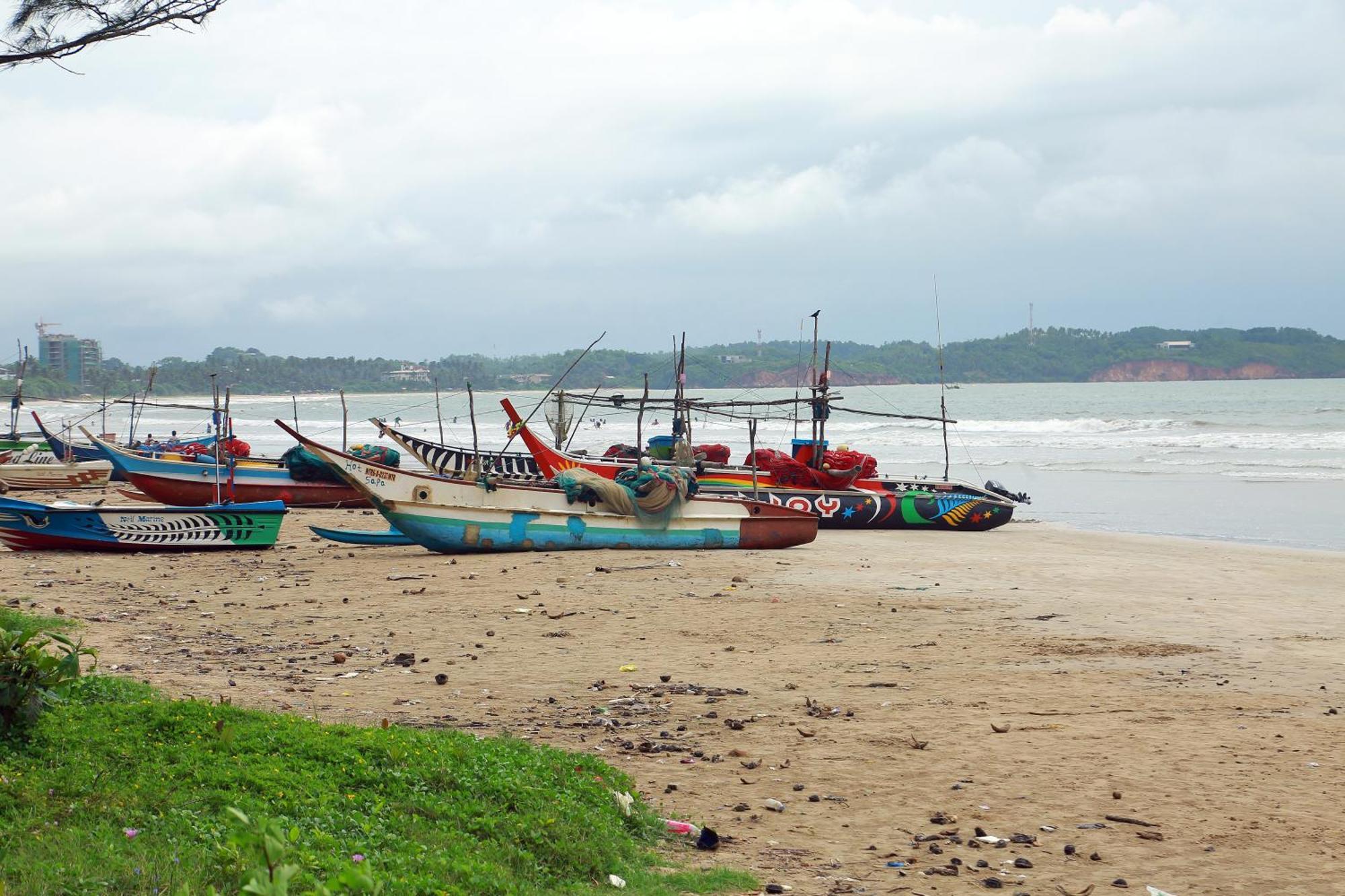 Mzion Hotel Weligama Bagian luar foto