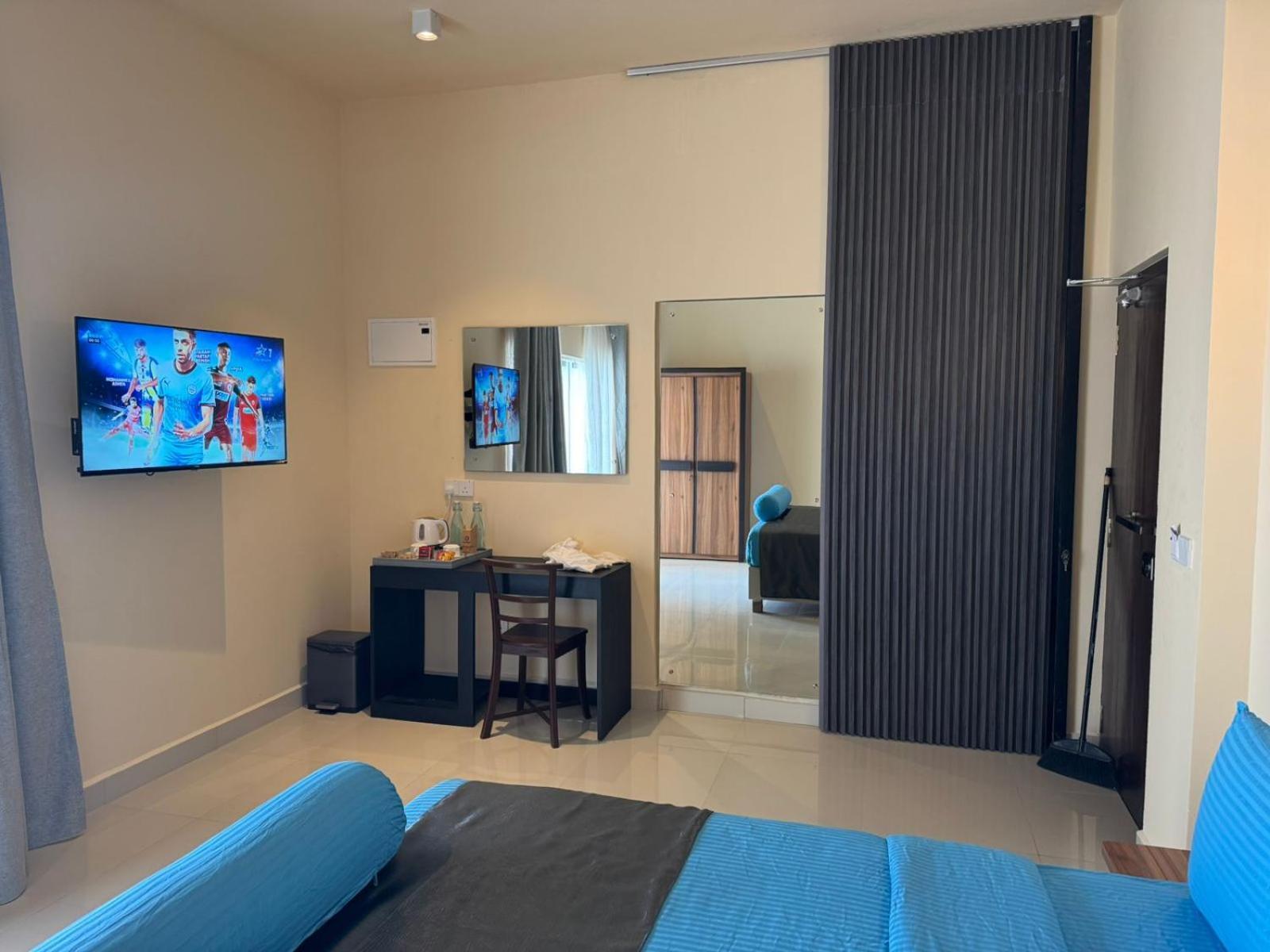 Mzion Hotel Weligama Bagian luar foto